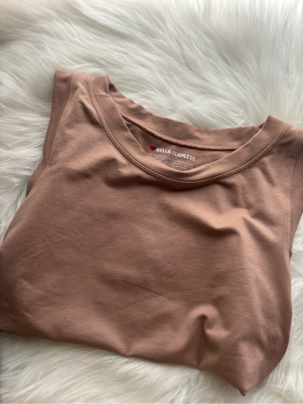 Seamless Women's Sleeveless Top